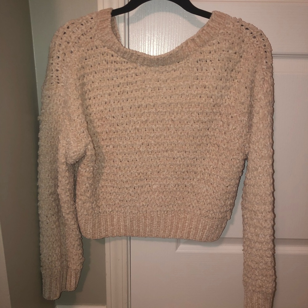 Cropped Sweater - Picture 3 of 5
